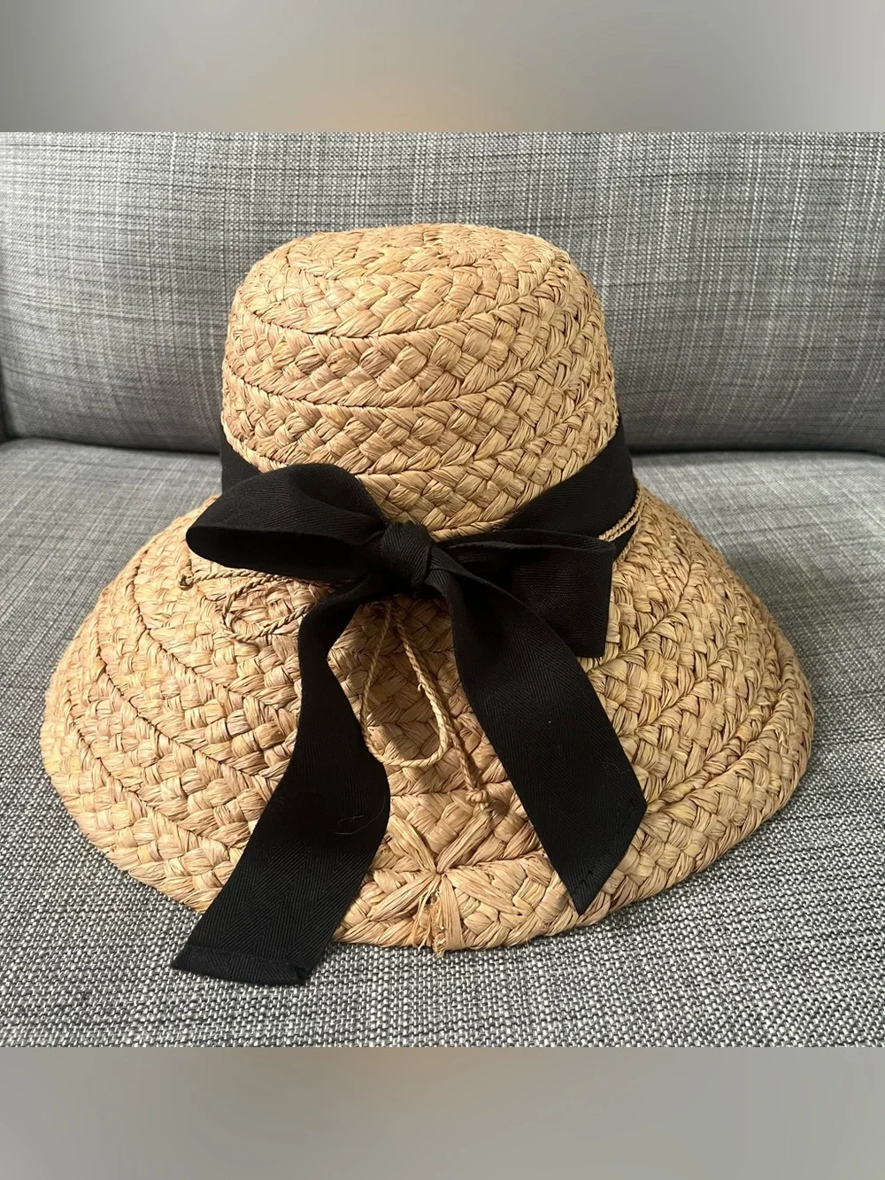 Helen Kaminski Classic 5 Raffia Hat with Black Ribbon